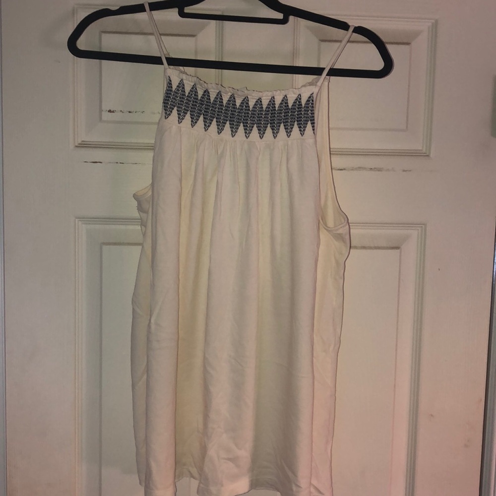 Super comfy sleeveless old navy top